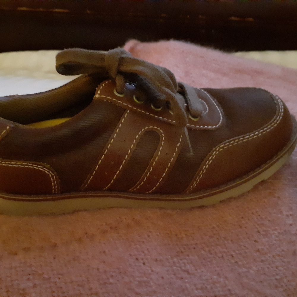 Little boys Sonoma size 13 brown leather shoes